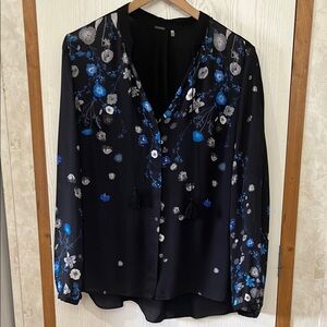 Elie Tahari Black and Gray Buttoned Long Sleeve Blouse